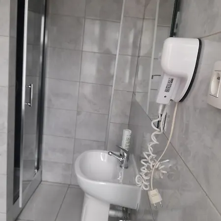 호텔 알베르고 2*